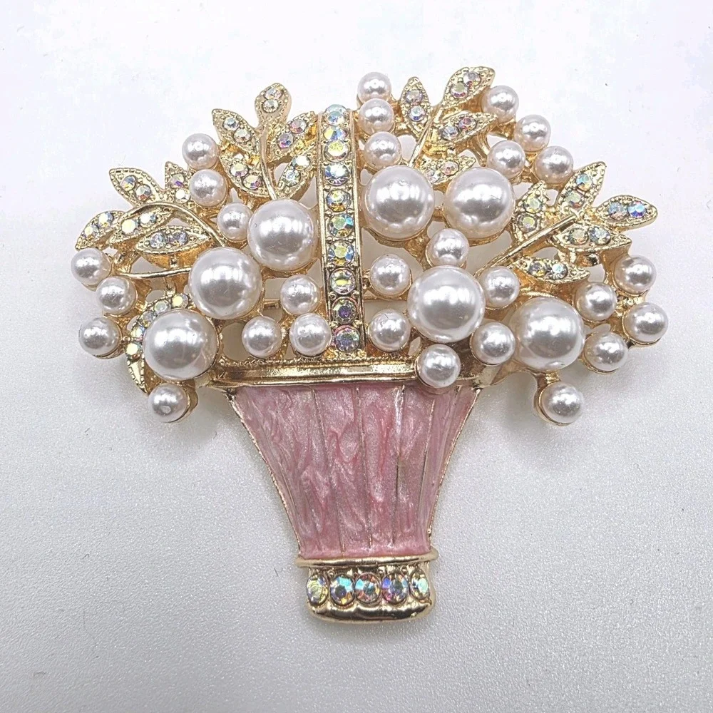 Flower Basket Brooch Gold Tone And Faux Pearls Brooch Pin Rhinestones Fashion